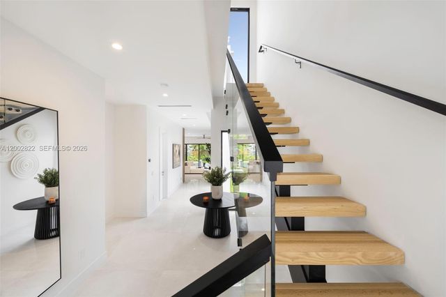 1122 NE 10th Avenue A, Fort Lauderdale, FL 33304