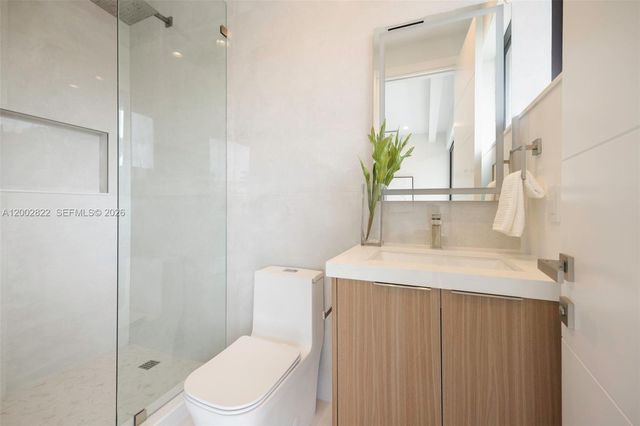 1122 NE 10th Avenue A, Fort Lauderdale, FL 33304
