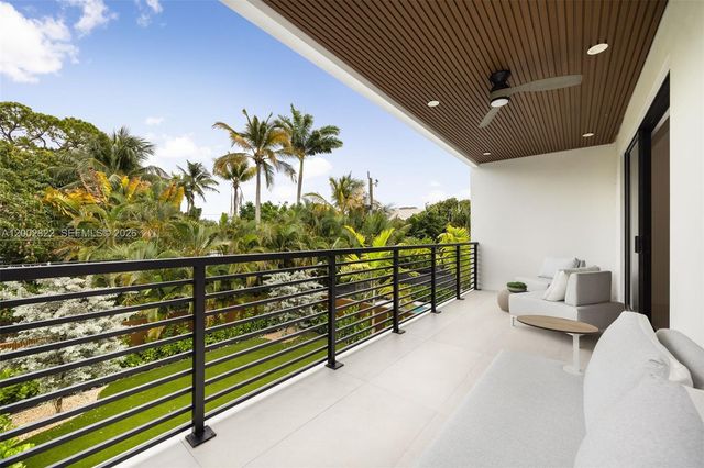 1122 NE 10th Avenue A, Fort Lauderdale, FL 33304