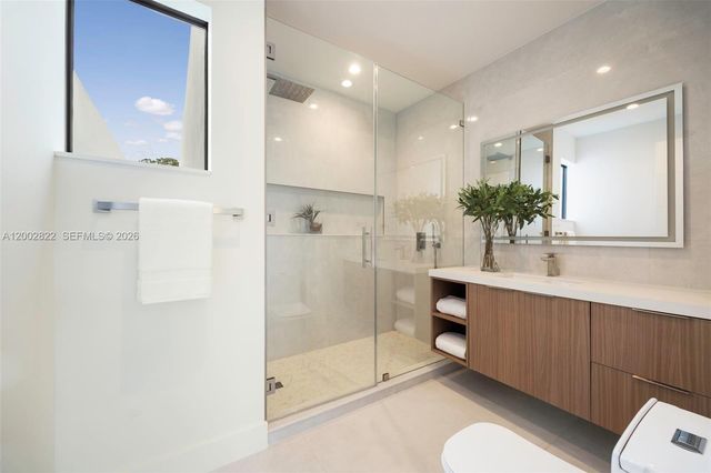 1122 NE 10th Avenue A, Fort Lauderdale, FL 33304
