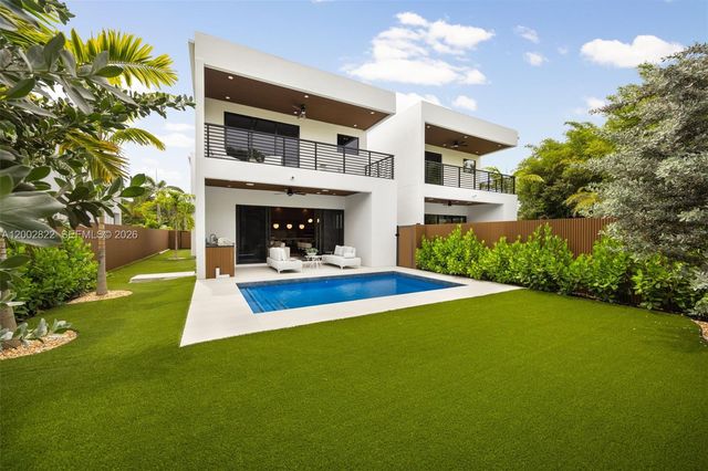 1122 NE 10th Avenue A, Fort Lauderdale, FL 33304