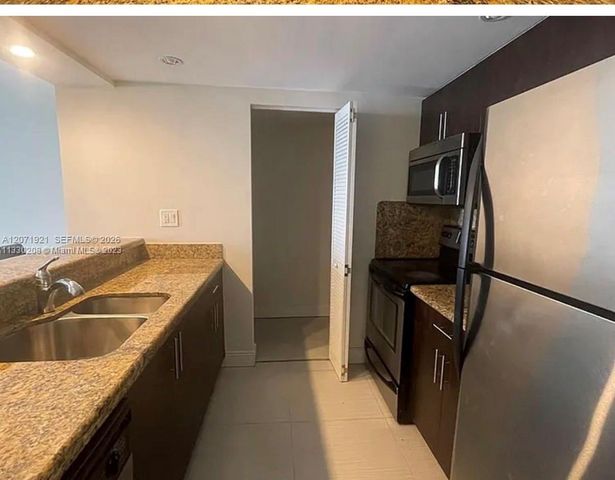 850 N Miami Avenue W-2205, Miami, FL 33136