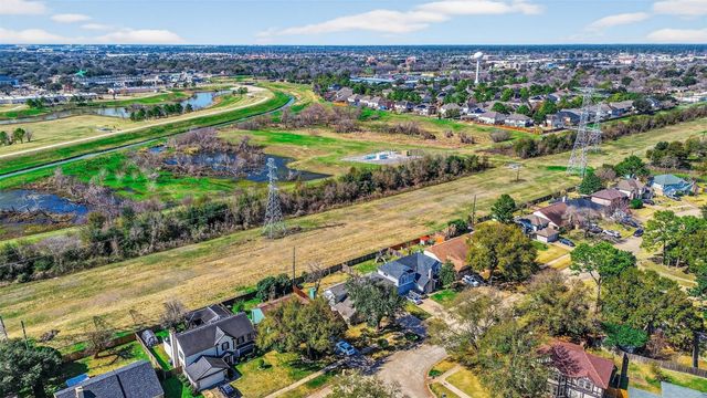 9819 Bent Spur Lane, Houston, TX 77064