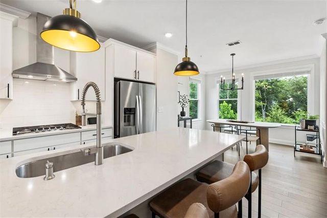 6579 Beacon Drive 327, Sandy Springs, GA 30328
