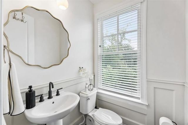 6579 Beacon Drive 327, Sandy Springs, GA 30328