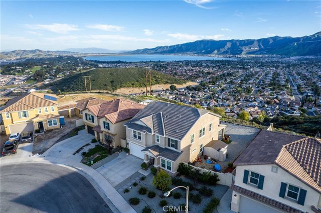 4013 Elderberry, Lake Elsinore, CA 92530