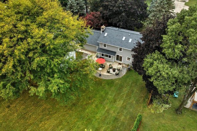 4962 S 82nd STREET, Greenfield, WI 53220