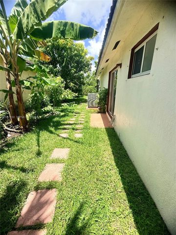18300 SW 143rd Court, Miami, FL 33177