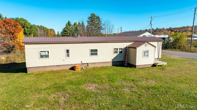 23578 Granite Avenue, Dollar Bay, MI 49922