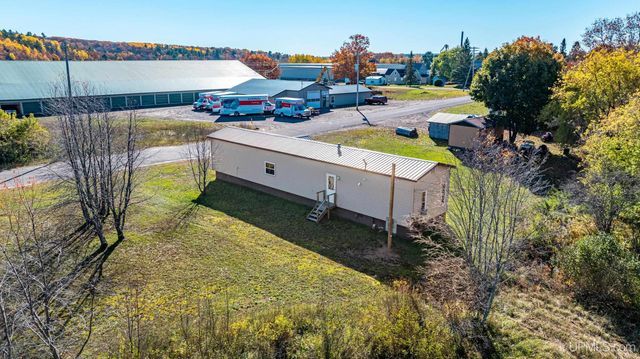 23578 Granite Avenue, Dollar Bay, MI 49922