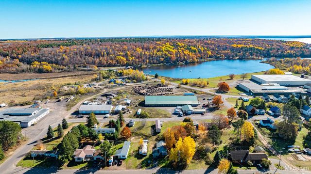 23578 Granite Avenue, Dollar Bay, MI 49922