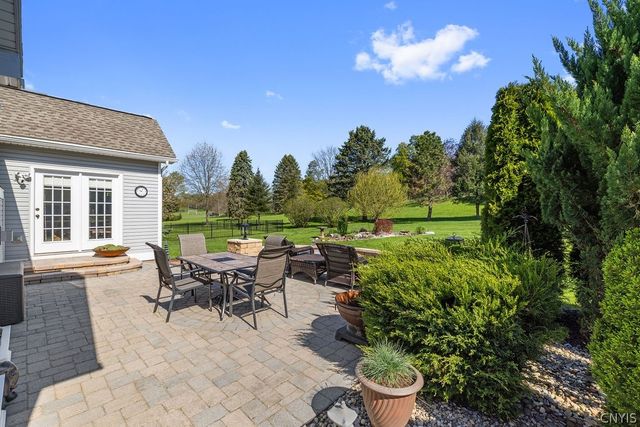 109 Shire Way, Camillus, NY 13031