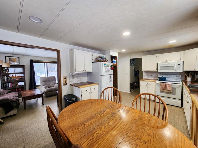 289 W Norway Street, Harrison, MI 48625