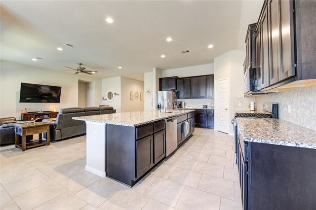 506 Richfish Run Drive, Rosenberg, TX 77469