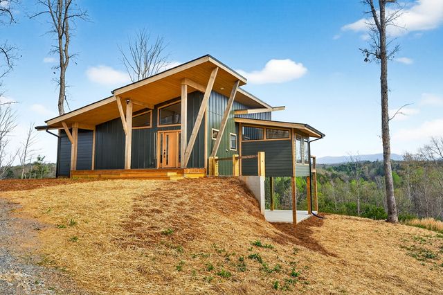 251 Mystic Drive, Ellijay, GA 30540