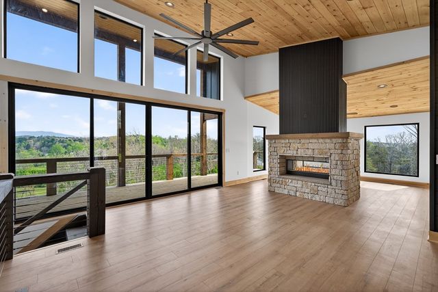 251 Mystic Drive, Ellijay, GA 30540