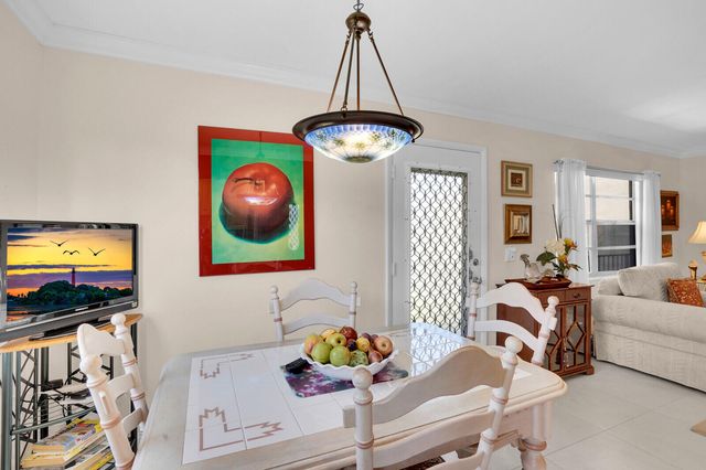 810 Burgundy Q, Delray Beach, FL 33484