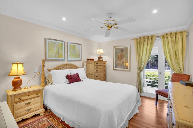 810 Burgundy Q, Delray Beach, FL 33484