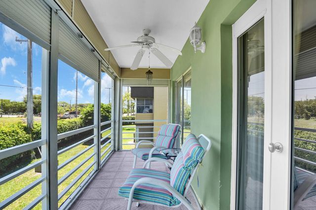810 Burgundy Q, Delray Beach, FL 33484