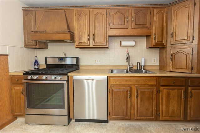 223 French Road, Cheektowaga, NY 14043