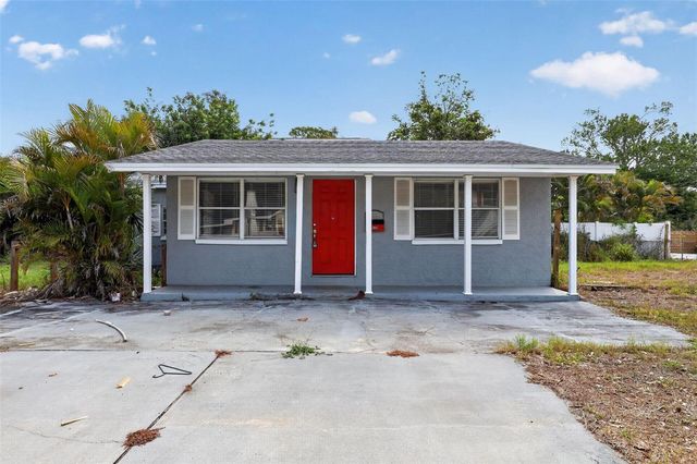 300 52ND STREET S, St Petersburg, FL 33707