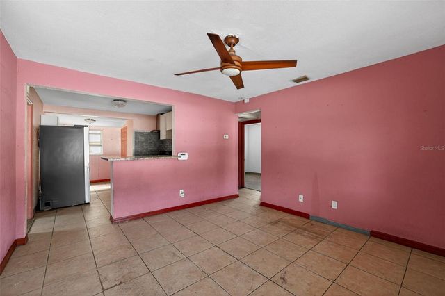 300 52ND STREET S, St Petersburg, FL 33707