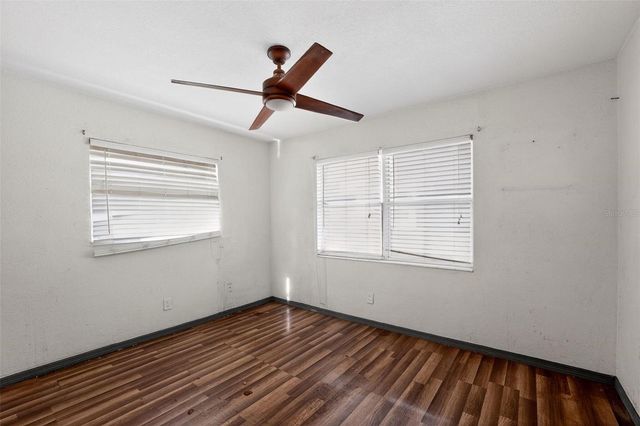 300 52ND STREET S, St Petersburg, FL 33707