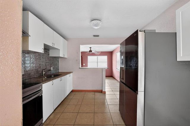 300 52ND STREET S, St Petersburg, FL 33707