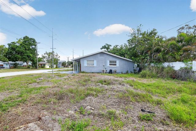 300 52ND STREET S, St Petersburg, FL 33707
