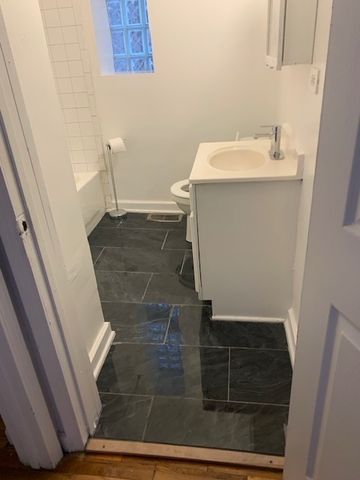 127 E 59th Street 1, Chicago, IL 60637