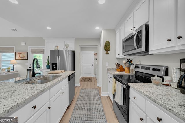 227 Topher Street, Hartwell, GA 30643