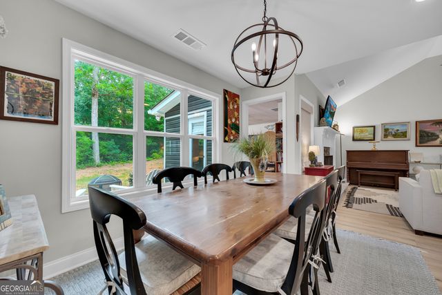 227 Topher Street, Hartwell, GA 30643