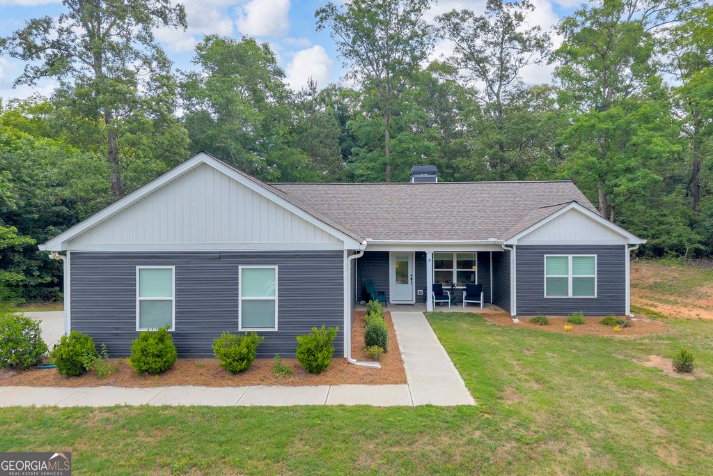 227 Topher Street, Hartwell, GA 30643