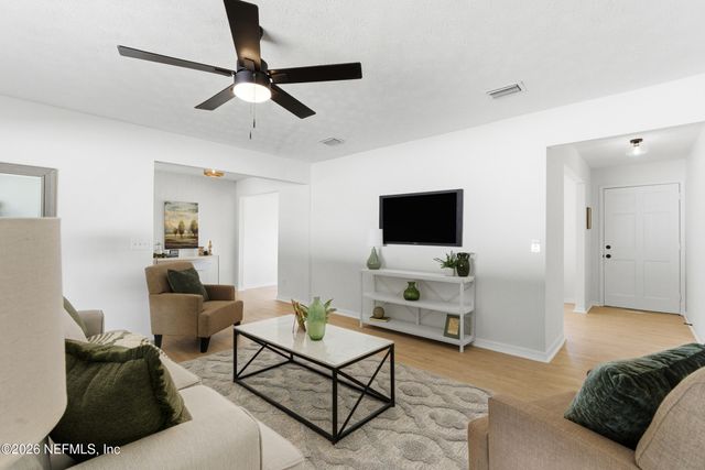 4801 BLACK PINE Court, Jacksonville, FL 32210