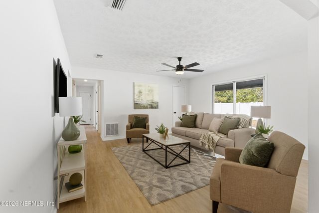 4801 BLACK PINE Court, Jacksonville, FL 32210