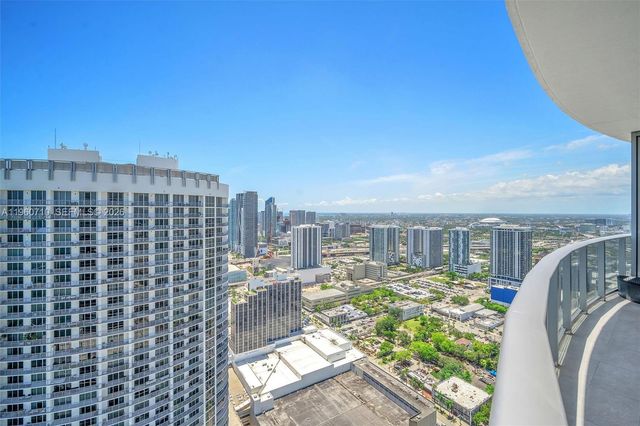 488 NE 18th St PH02, Miami, FL 33132