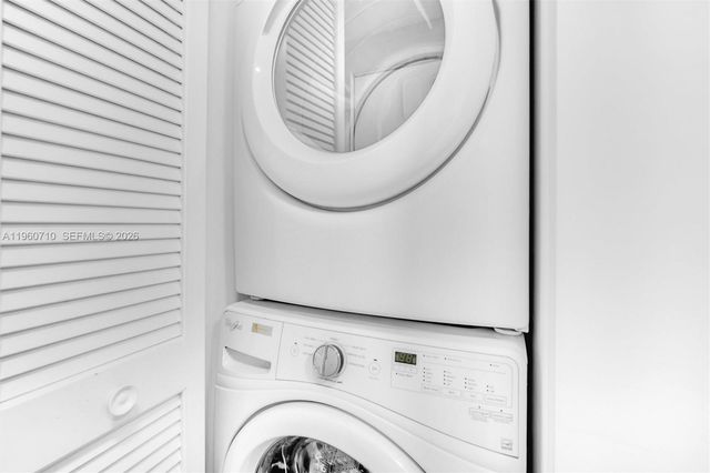 488 NE 18th St PH02, Miami, FL 33132