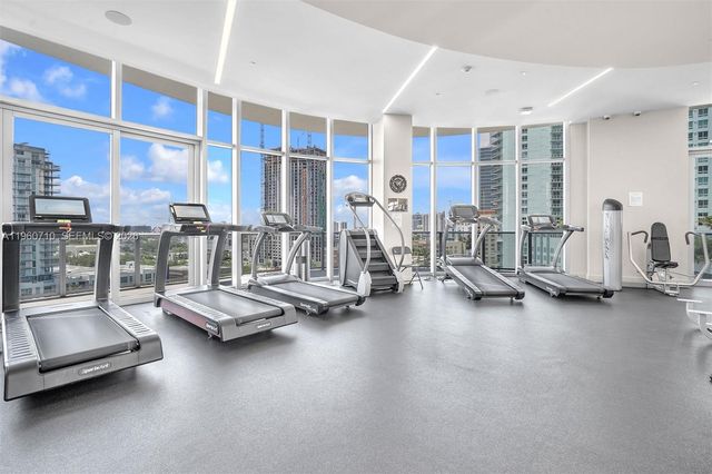 488 NE 18th St PH02, Miami, FL 33132