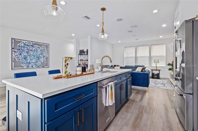 41 29TH STREET N, St Petersburg, FL 33713