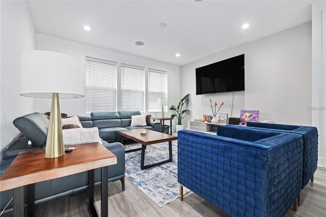 41 29TH STREET N, St Petersburg, FL 33713