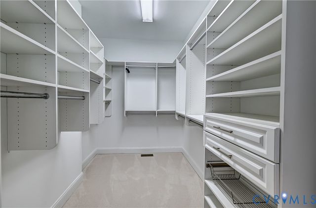 1504 Camberley Dr, Goochland, VA 23103