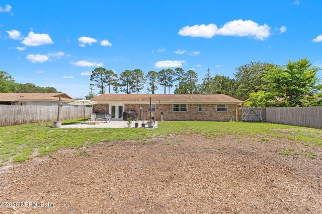 1661 BARTLETT Avenue, Orange Park, FL 32073