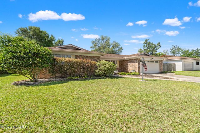 1661 BARTLETT Avenue, Orange Park, FL 32073