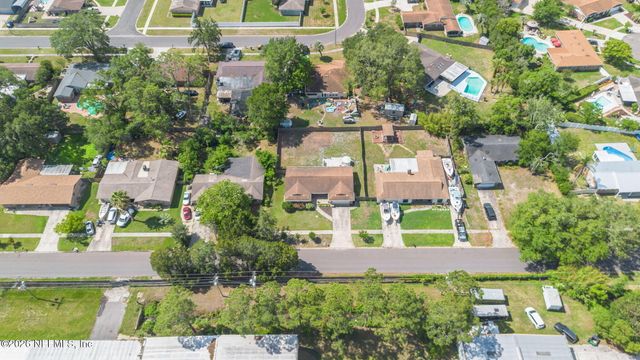 1661 BARTLETT Avenue, Orange Park, FL 32073