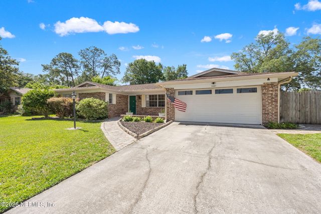 1661 BARTLETT Avenue, Orange Park, FL 32073