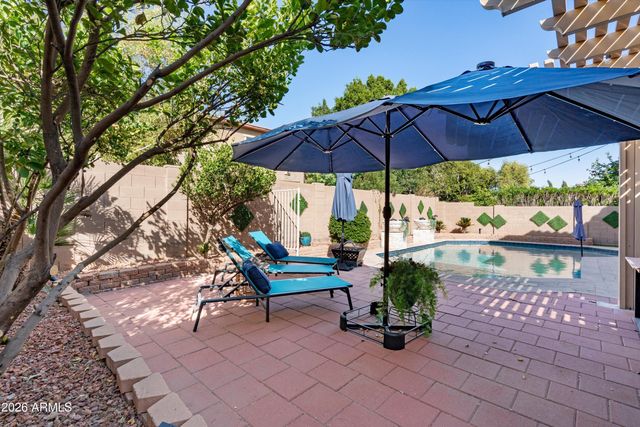 16018 W SHANGRI LA Road, Surprise, AZ 85379
