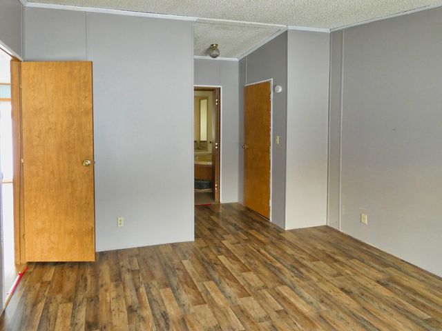 23316 N Shore Drive, Edwardsburg, MI 49112