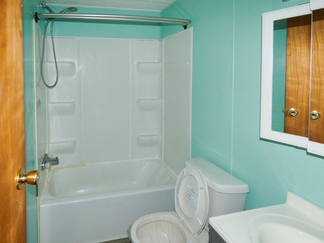 23316 N Shore Drive, Edwardsburg, MI 49112