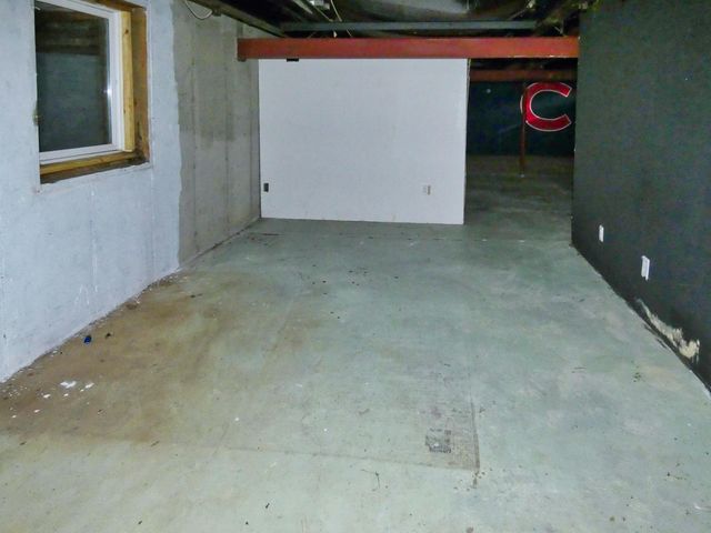 23316 N Shore Drive, Edwardsburg, MI 49112