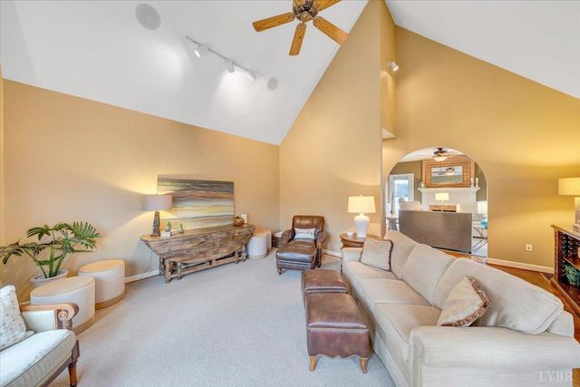 1300 Pats Drive, Moneta, VA 24121